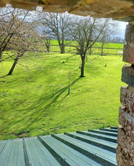 Gite Au Haras D'Agathe Et Ses Princes Les Barils Exterior photo